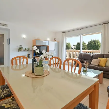 Eclari By Aguilarent